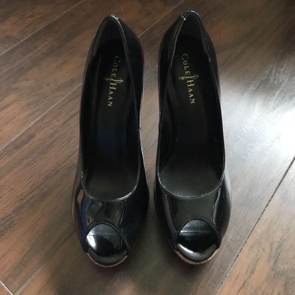 Cole Haan NikeAir Patent Leather Peep Toe Pump - Picture 1 of 5